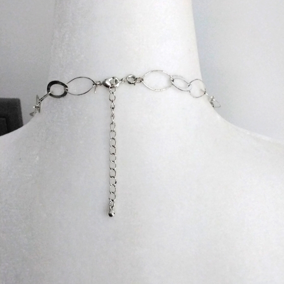 Beautiful necklace and earrings set - Picture 7 of 9